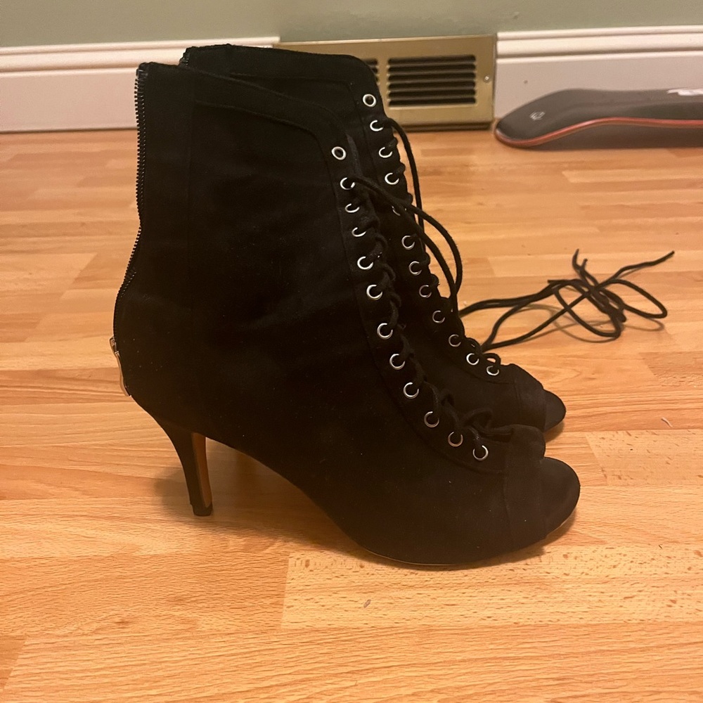 Burju Heels